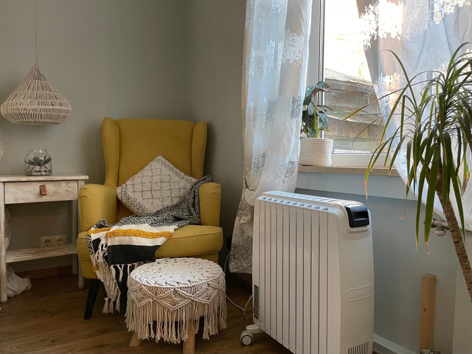Pristine 1Br Apt In City Center W/ Patio And Parking Riga Exteriör bild